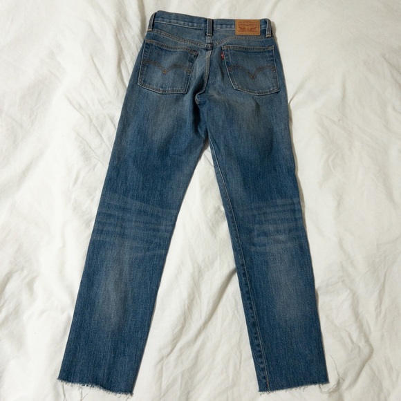 Levi’s wedgie icon jean (Coyote Desert Wash) - Picture 7 of 7